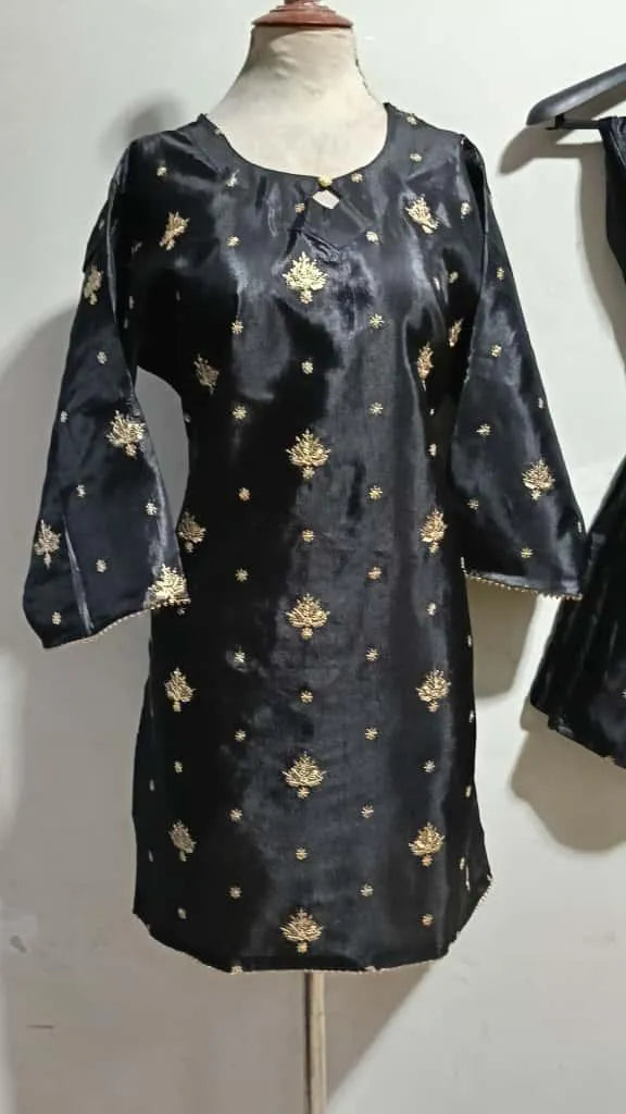 2 Pcs Women's Stitched Lawn Printed Suit