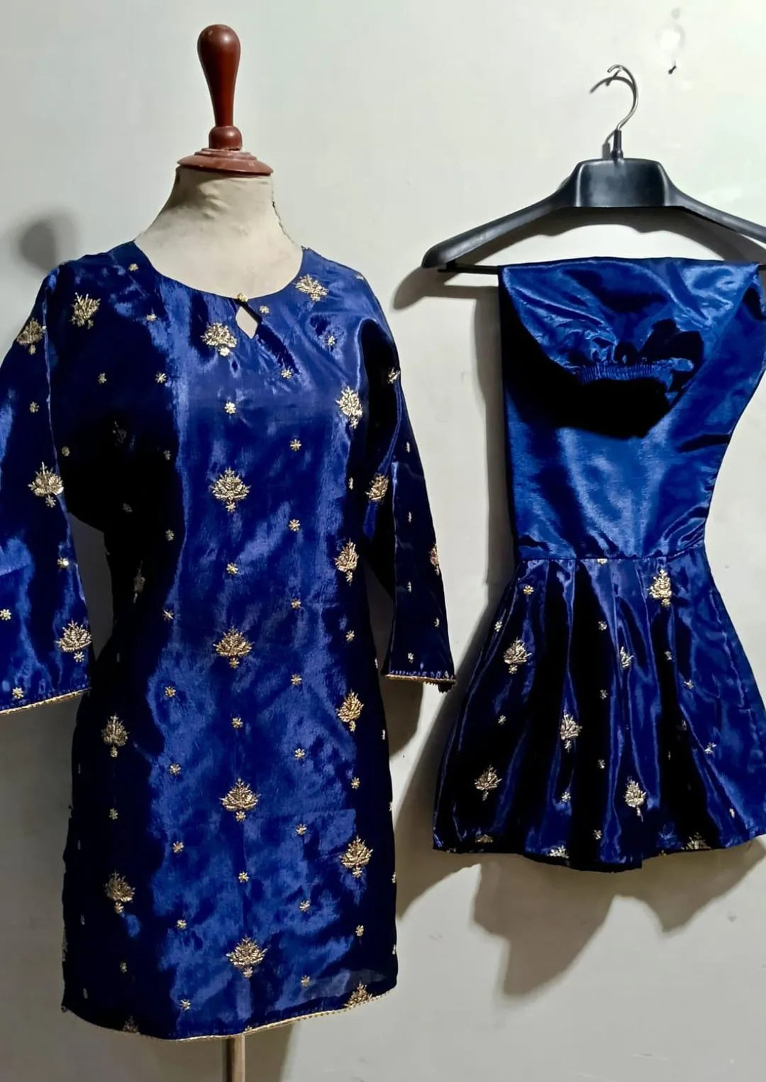 2 Pcs Women's Stitched Lawn Printed Suit