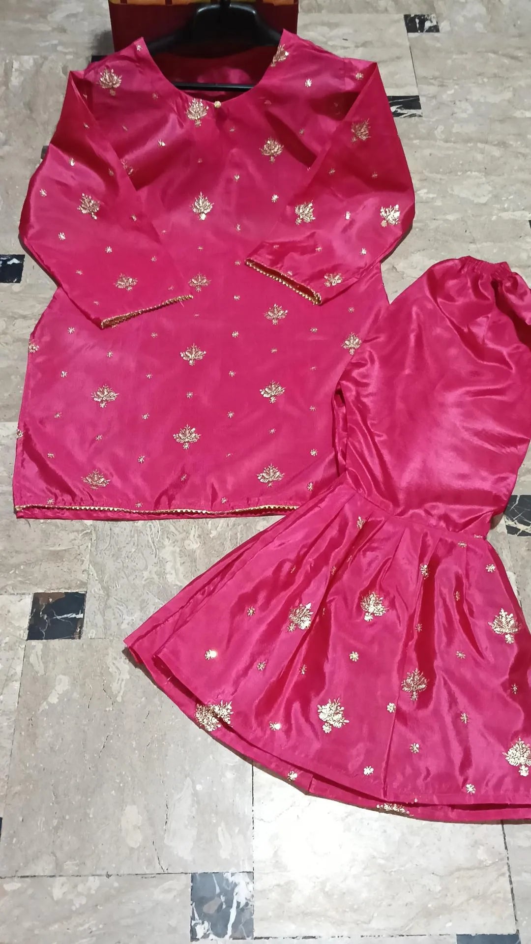 2 Pcs Women's Stitched Lawn Printed Suit