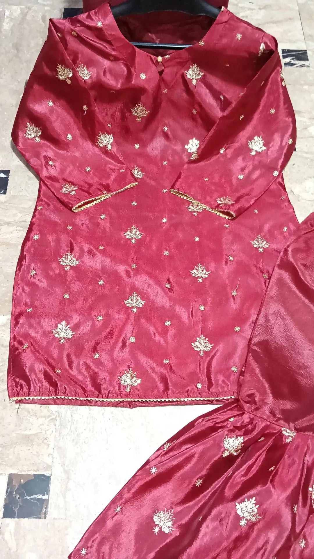 2 Pcs Women's Stitched Lawn Printed Suit