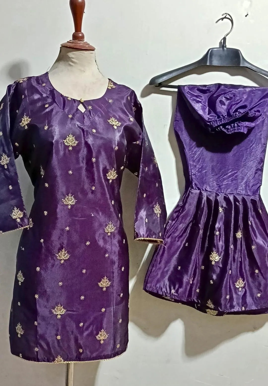 2 Pcs Women's Stitched Lawn Printed Suit