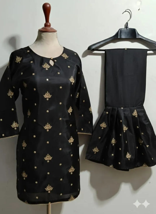 2 Pcs Women's Stitched Lawn Printed Suit